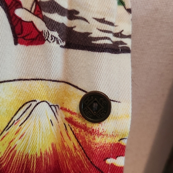 VTG GUESS Japan Hawaiin button down. - Picture 3 of 6